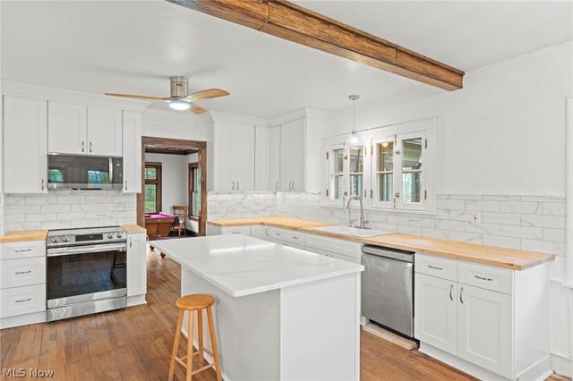 6950 Arlington Street, Brecksville, OH 44141