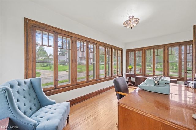 6950 Arlington Street, Brecksville, OH 44141