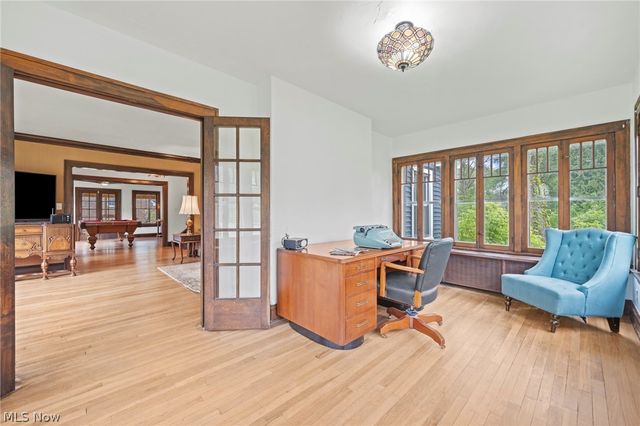 6950 Arlington Street, Brecksville, OH 44141