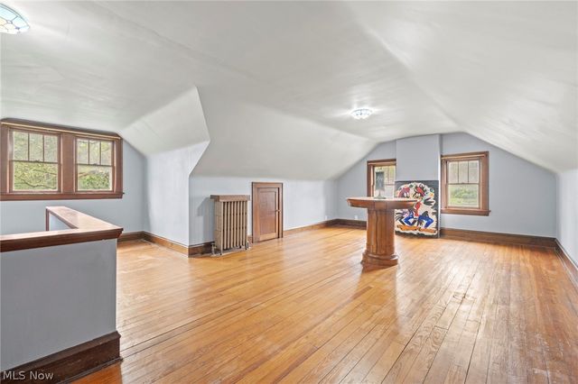 6950 Arlington Street, Brecksville, OH 44141