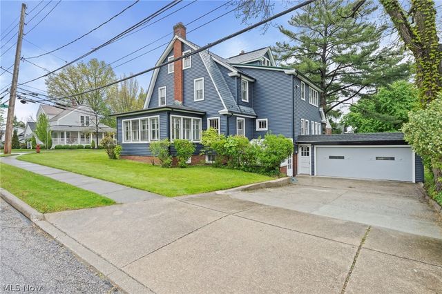 6950 Arlington Street, Brecksville, OH 44141
