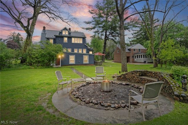 6950 Arlington Street, Brecksville, OH 44141