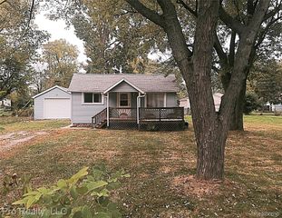 1682 Beatrice Street, Westland, MI 48186