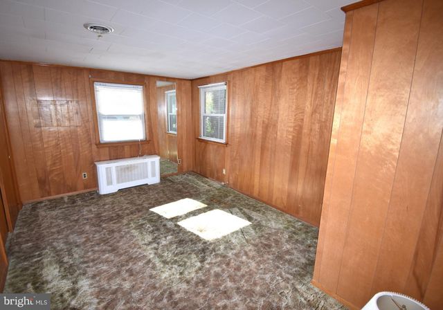 1307 HIGH ST, Burlington, NJ 08016