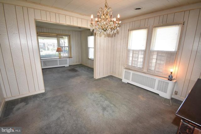 1307 HIGH ST, Burlington, NJ 08016