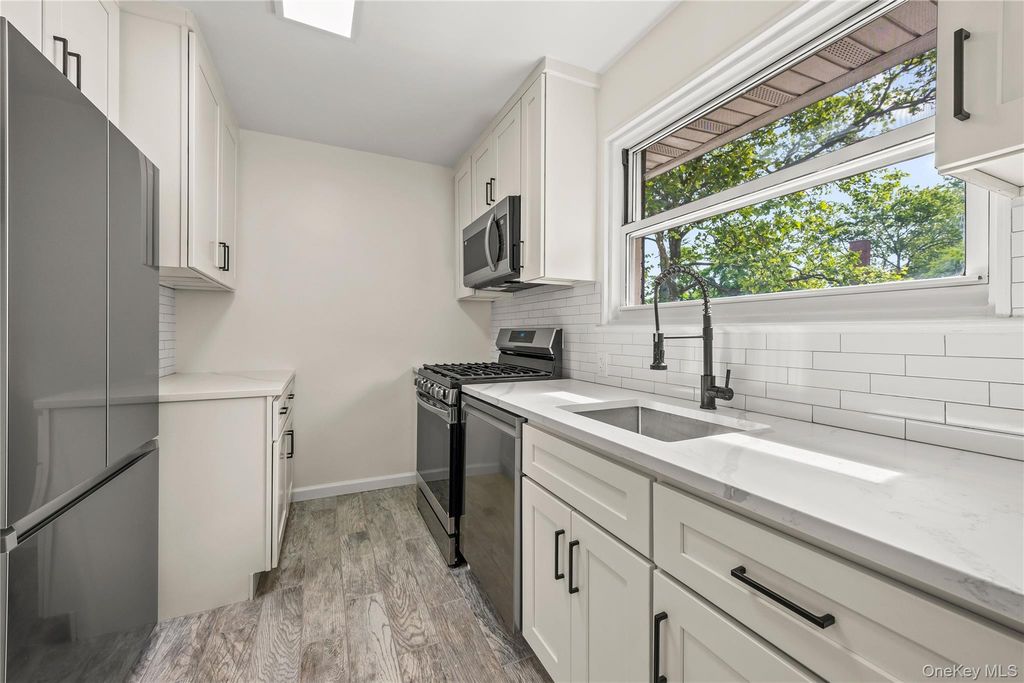 82-63 Langdale Street 2nd Floor, New Hyde Park, NY 11040