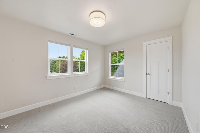 20042 SW Sunny Way, Bend, OR 97702