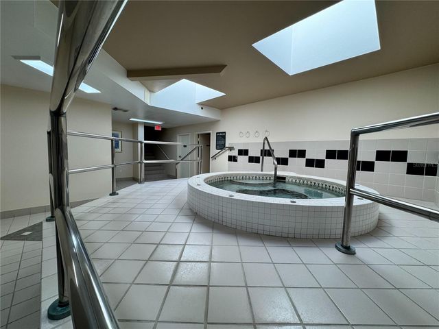 1560 GULF BOULEVARD 804, Clearwater Beach, FL 33767