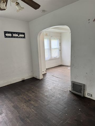 1101 W Rankin Street, Flint, MI 48504