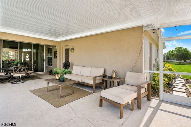 1215 SW 31st TER, Cape Coral, FL 33914