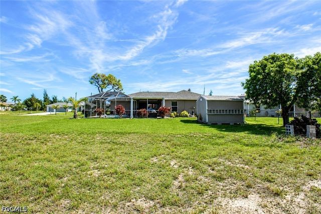 1215 SW 31st TER, Cape Coral, FL 33914