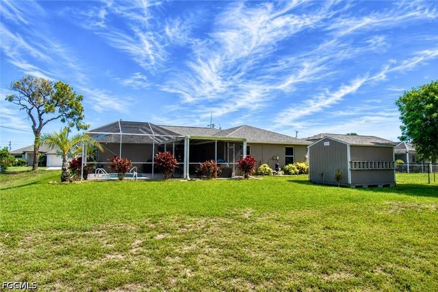 1215 SW 31st TER, Cape Coral, FL 33914