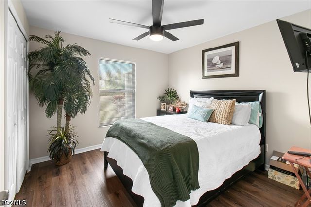 1215 SW 31st TER, Cape Coral, FL 33914
