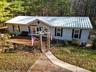 7110 S Thornapple Avenue, Brooks Twp, MI 49337