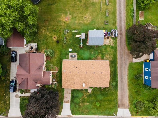 260 Holly Court, Prairie Du Sac, WI 53578