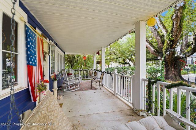 117 S Brooksville Avenue, Brooksville, FL 34601