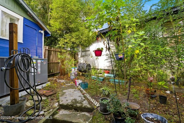 117 S Brooksville Avenue, Brooksville, FL 34601