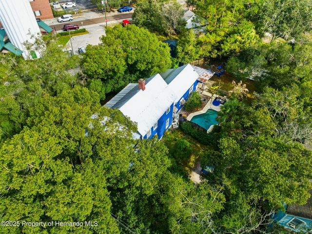 117 S Brooksville Avenue, Brooksville, FL 34601