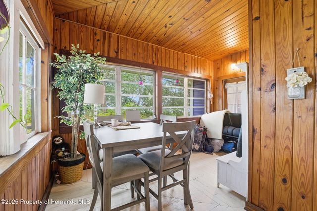 117 S Brooksville Avenue, Brooksville, FL 34601