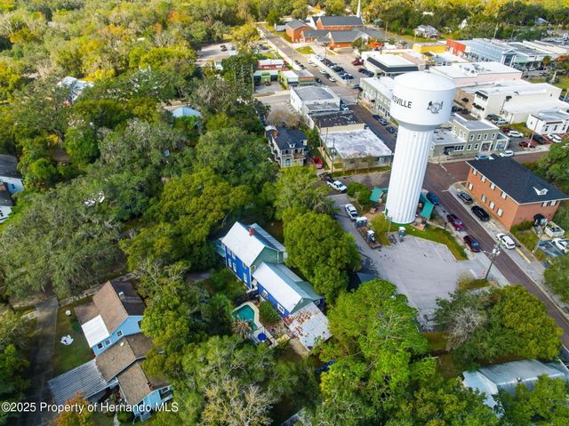 117 S Brooksville Avenue, Brooksville, FL 34601