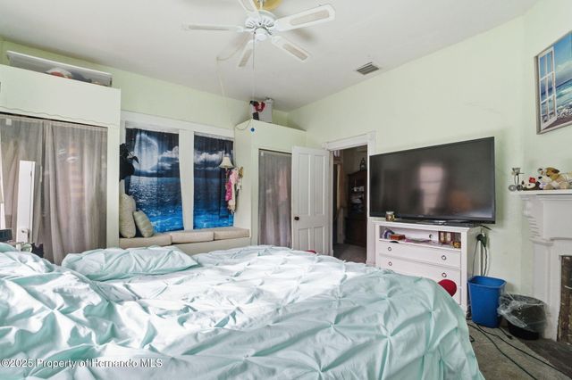 117 S Brooksville Avenue, Brooksville, FL 34601