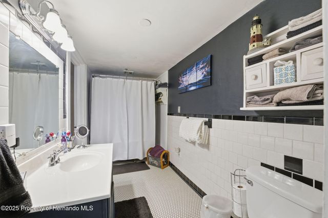 117 S Brooksville Avenue, Brooksville, FL 34601