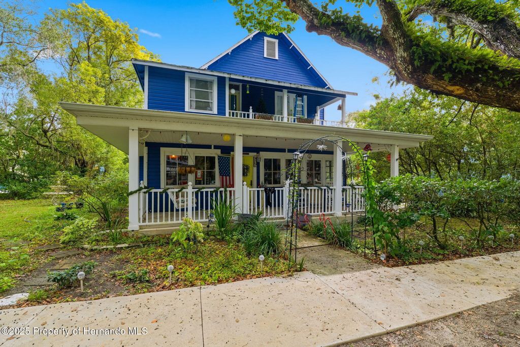 117 S Brooksville Avenue, Brooksville, FL 34601