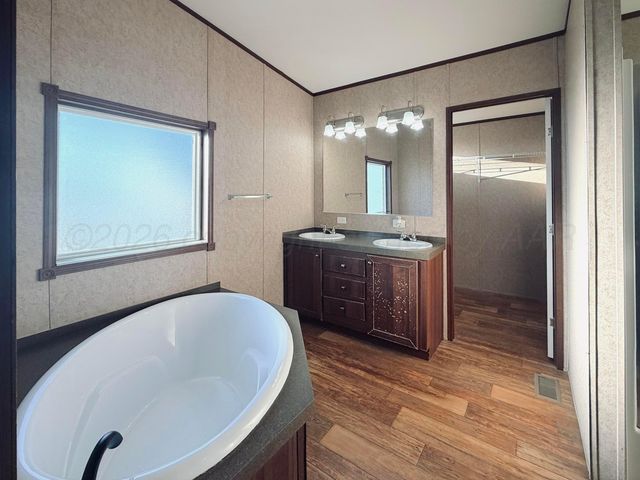 6012 Jeffrey Lane, Dumas, TX 79029