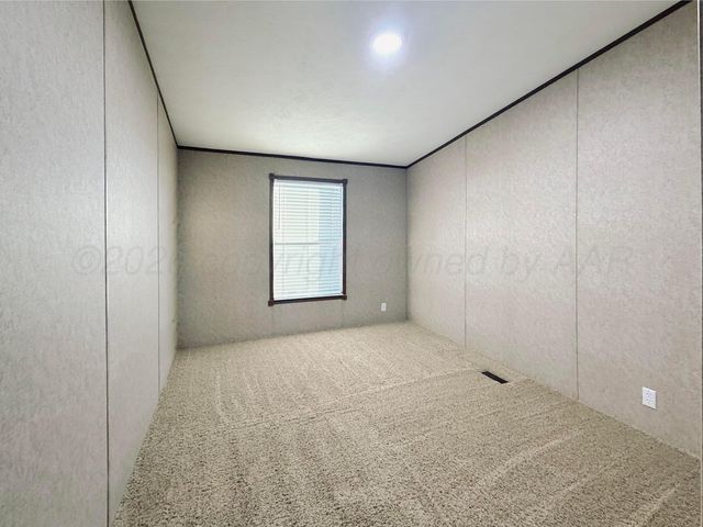 6012 Jeffrey Lane, Dumas, TX 79029