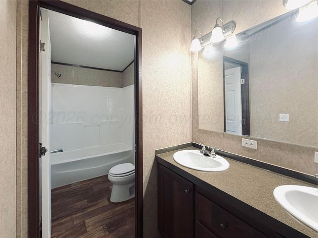 6012 Jeffrey Lane, Dumas, TX 79029