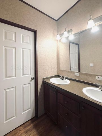 6012 Jeffrey Lane, Dumas, TX 79029