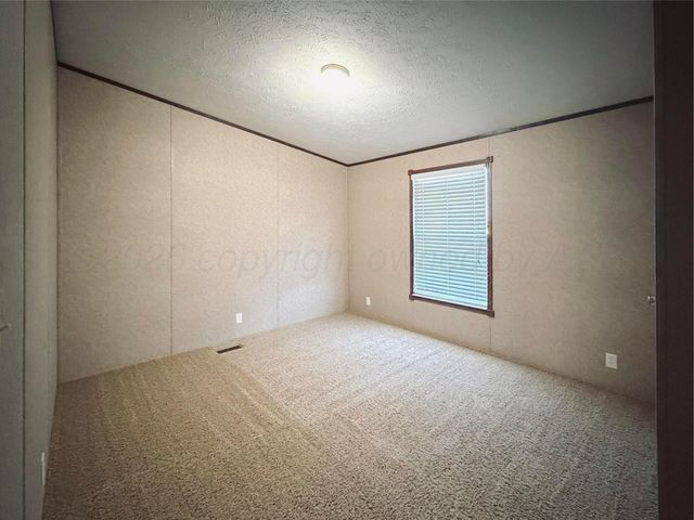 6012 Jeffrey Lane, Dumas, TX 79029