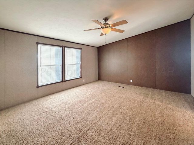 6012 Jeffrey Lane, Dumas, TX 79029