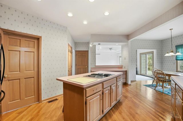 575 Miami Bluff Court, Miami Twp, OH 45140