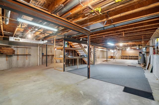 575 Miami Bluff Court, Miami Twp, OH 45140