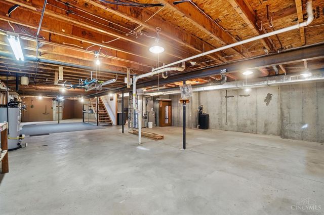 575 Miami Bluff Court, Miami Twp, OH 45140