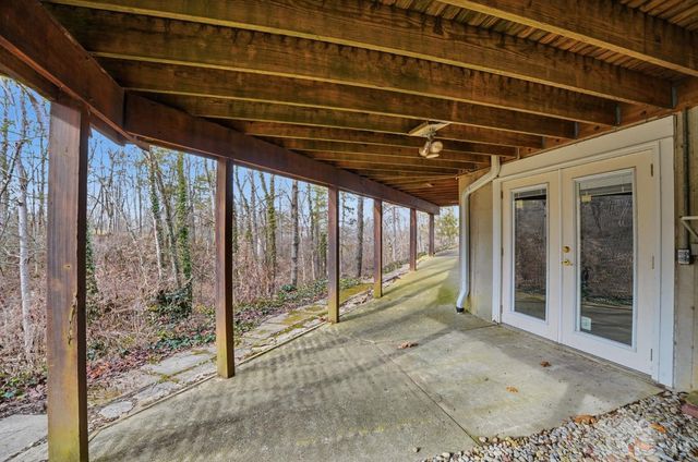 575 Miami Bluff Court, Miami Twp, OH 45140