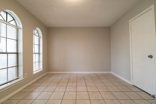 18746 Wood Glen Lane, Houston, TX 77084