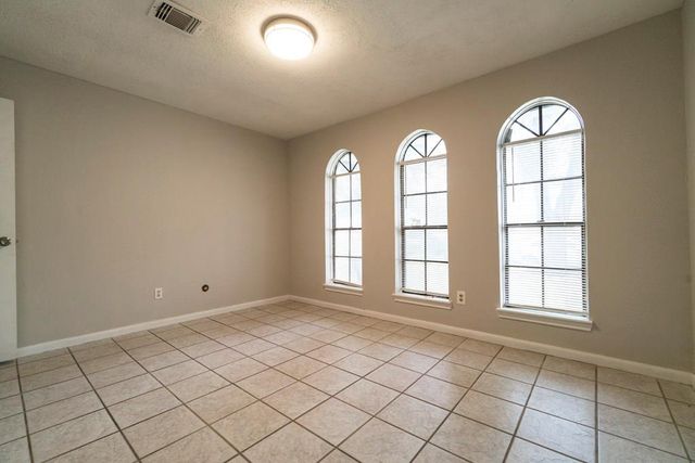 18746 Wood Glen Lane, Houston, TX 77084