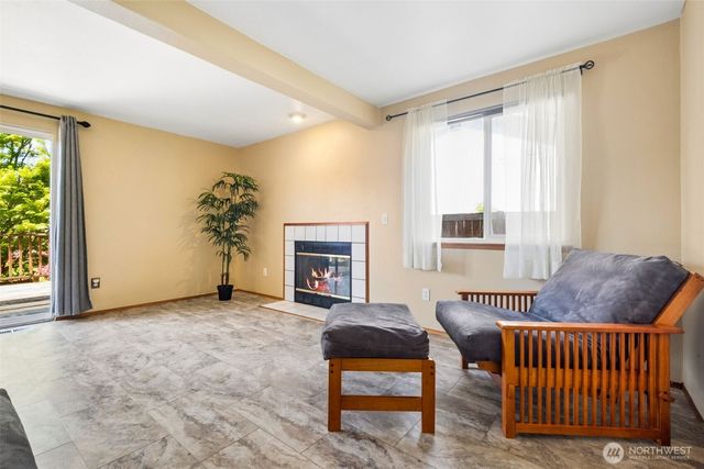 2310 20th Street SE, Puyallup, WA 98374