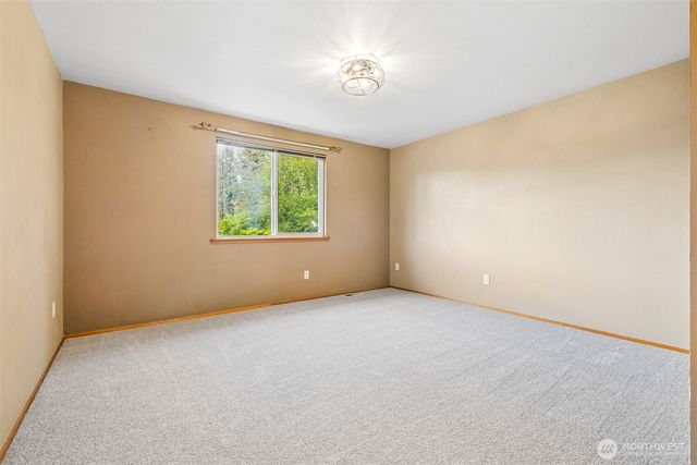 2310 20th Street SE, Puyallup, WA 98374