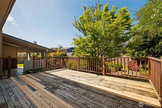 2310 20th Street SE, Puyallup, WA 98374