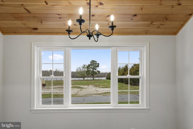 300 MAIN ST, Sharptown, MD 21861