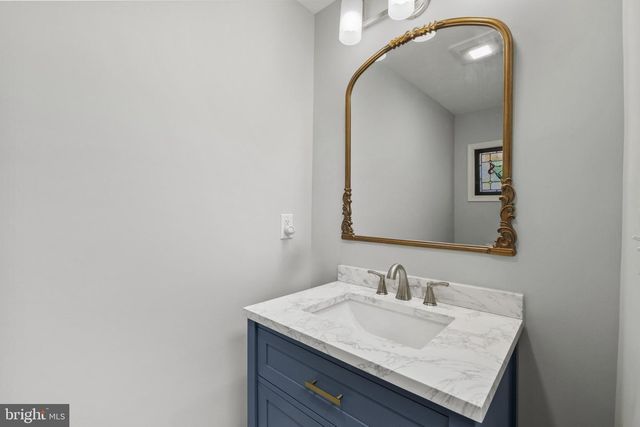 300 MAIN ST, Sharptown, MD 21861