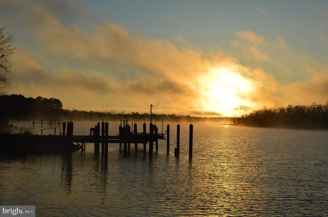 300 MAIN ST, Sharptown, MD 21861