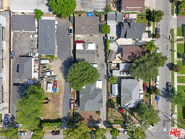 826 N Summit Avenue, Pasadena, CA 91103