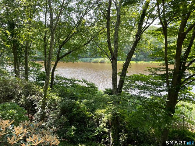 45 Trumbull Road, Waterford, CT 06385