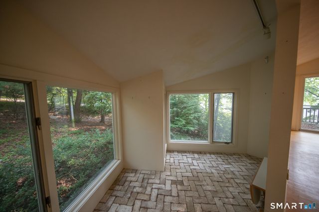 45 Trumbull Road, Waterford, CT 06385