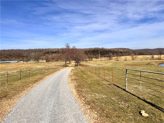 301 & 491 Madison 8520, Huntsville, AR 72740