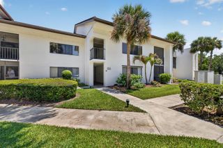 3500 Twin Lakes Terrace 202, Fort Pierce, FL 34951